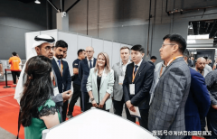 <b>它是中亚地域规模最大的展</b>